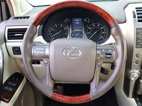 Used 2012 Lexus GX 460 image 29