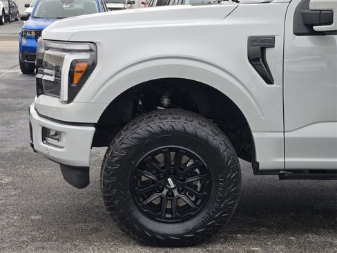Used 2024 Ford F150 Lariat w/ FX4 Off-Road Package image 8