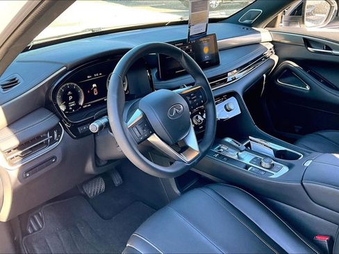 Certified 2025 INFINITI QX60 Luxe w/ Black Edition image 18