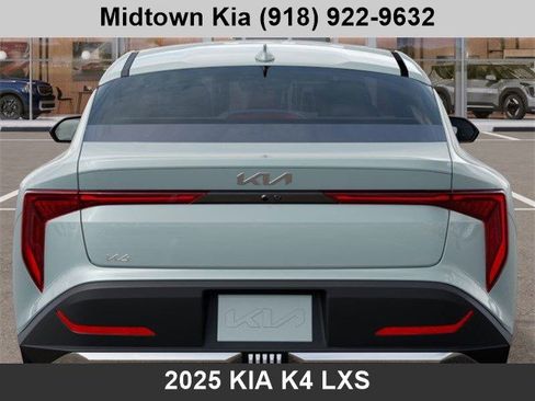 New 2025 Kia K4 LXS image 13