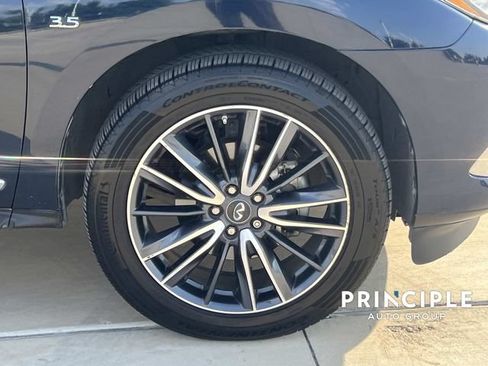 Used 2019 INFINITI QX60 Luxe w/ Sensory Package FWD image 4