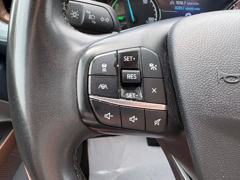 Used 2024 Ford Maverick Lariat FWD image 18