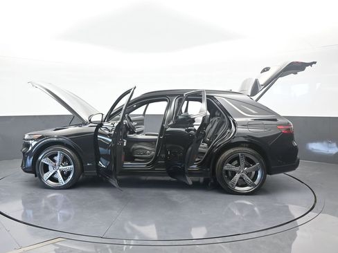 Used 2024 Genesis GV70 2.5T w/ Sport Prestige Package image 85