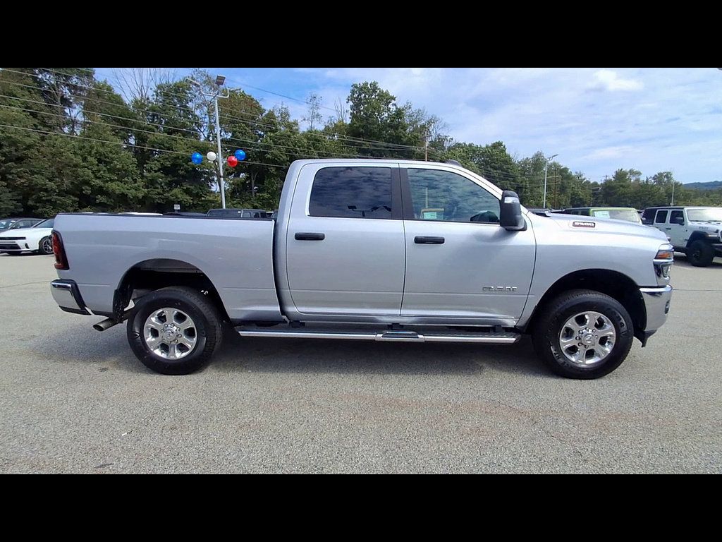 Used 2026 RAM 2500 Big Horn AWD/4WD image 9