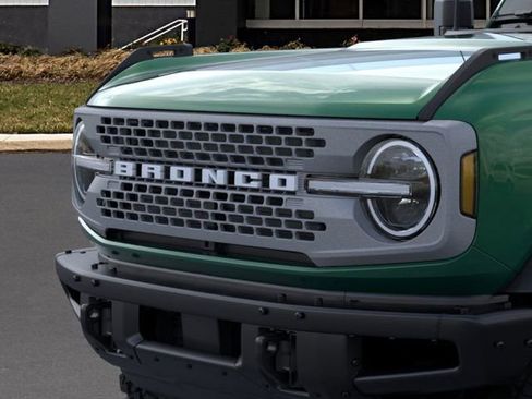 New 2025 Ford Bronco Badlands image 19