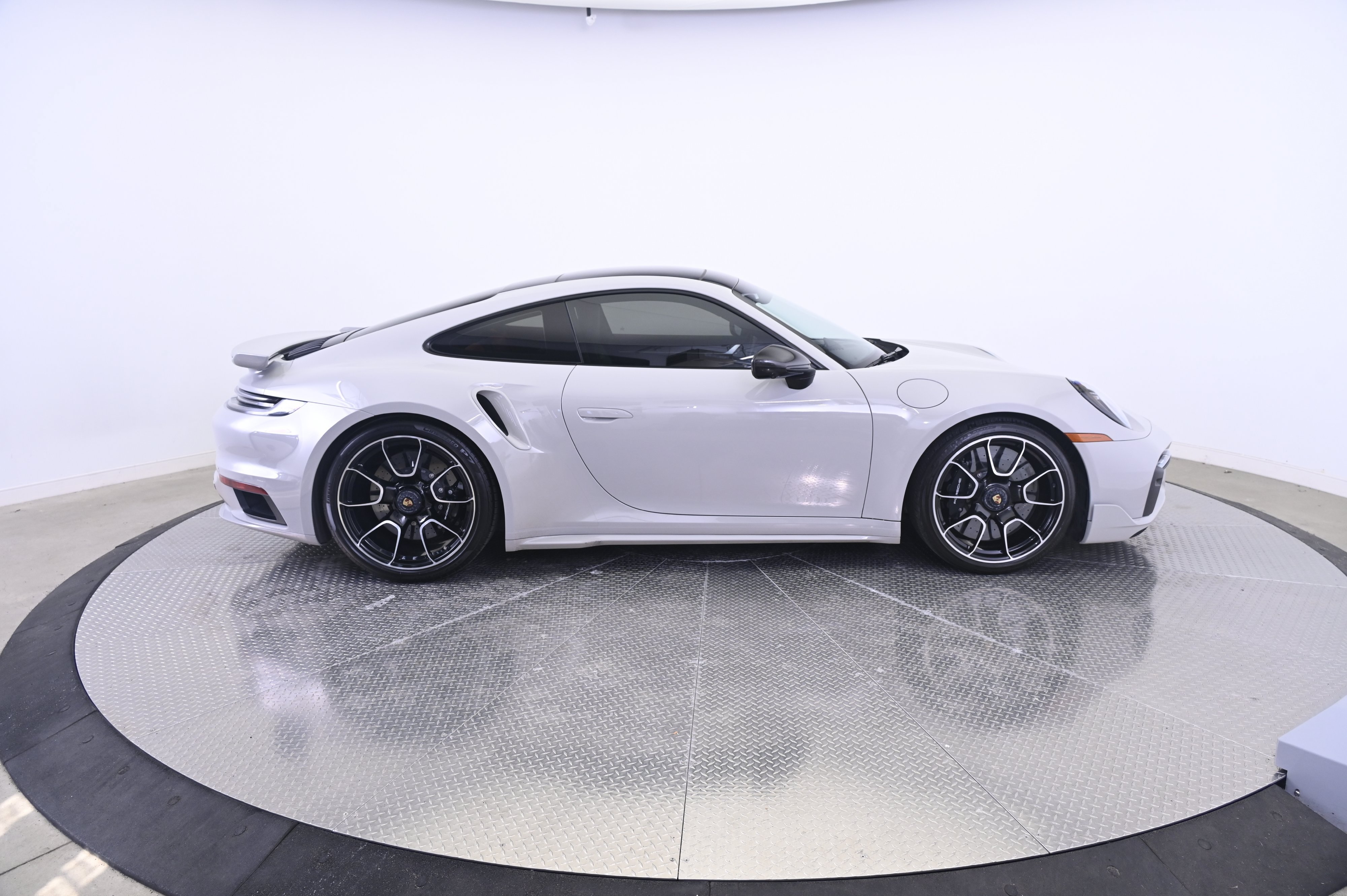 Certified 2021 Porsche 911 Turbo AWD/4WD image 8
