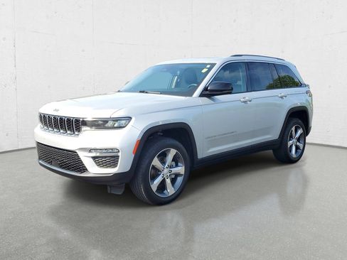 Used 2022 Jeep Grand Cherokee Limited AWD/4WD image 4