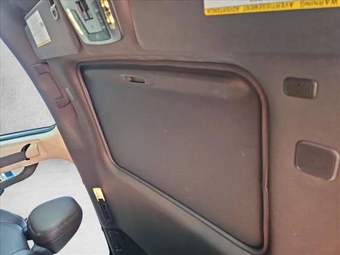 Used 2024 Toyota Sienna Platinum image 16