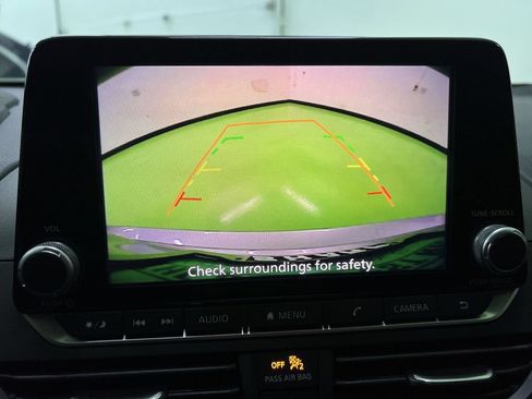 Used 2023 Nissan Altima 2.5 SV FWD image 22