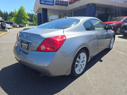 Used 2009 Nissan Altima 3.5 SE w/ Premium Pkg FWD image 7