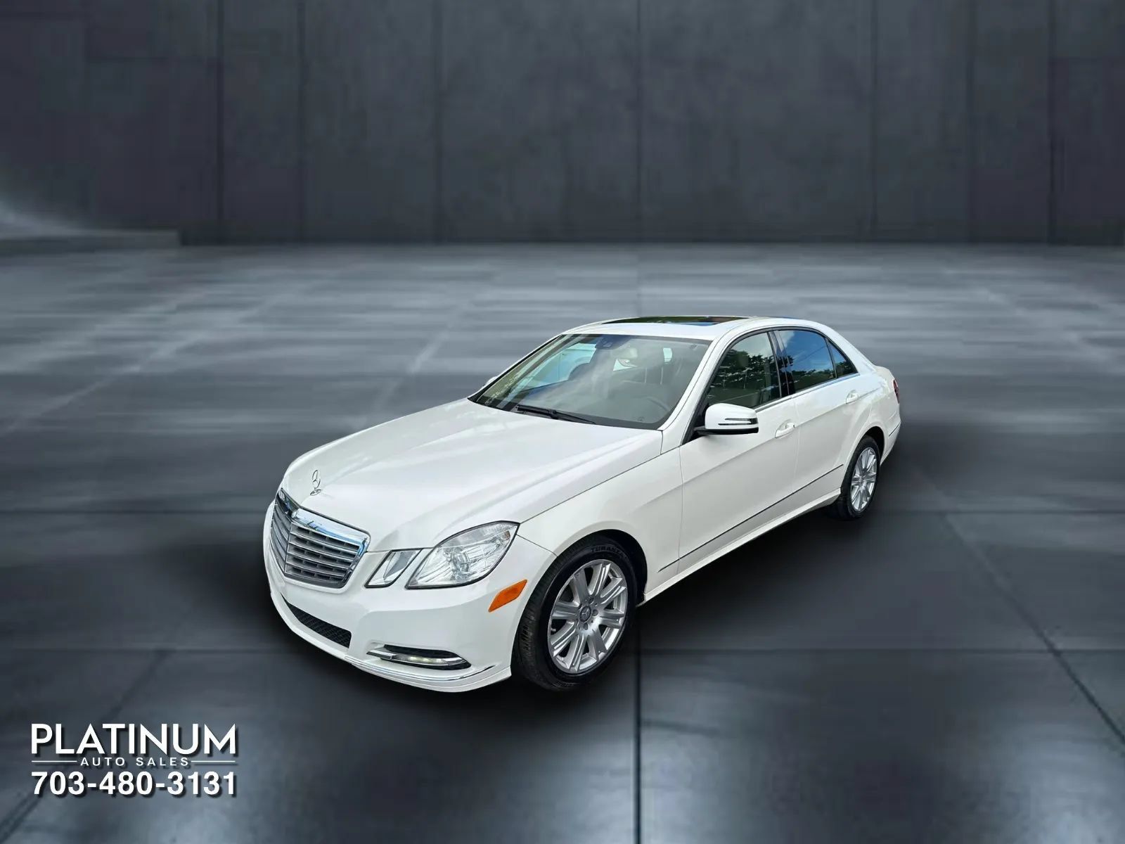 Used 2013 Mercedes-Benz E 350 BlueTEC Sedan image 6