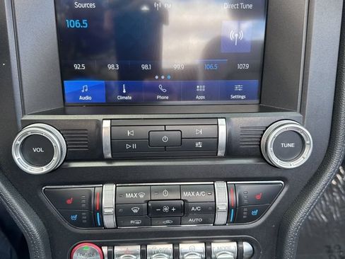 Used 2022 Ford Mustang Premium image 13