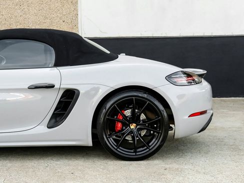 Used 2020 Porsche 718 Boxster S image 15