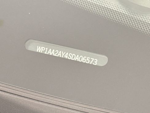 Used 2025 Porsche Cayenne image 19