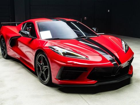 Used 2020 Chevrolet Corvette Stingray Preferred Cpe w/ 2LT Preferred Equipment Group RWD image 8