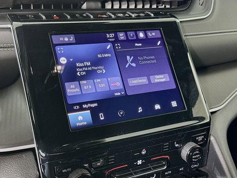 Certified 2024 Jeep Grand Cherokee Altitude image 24