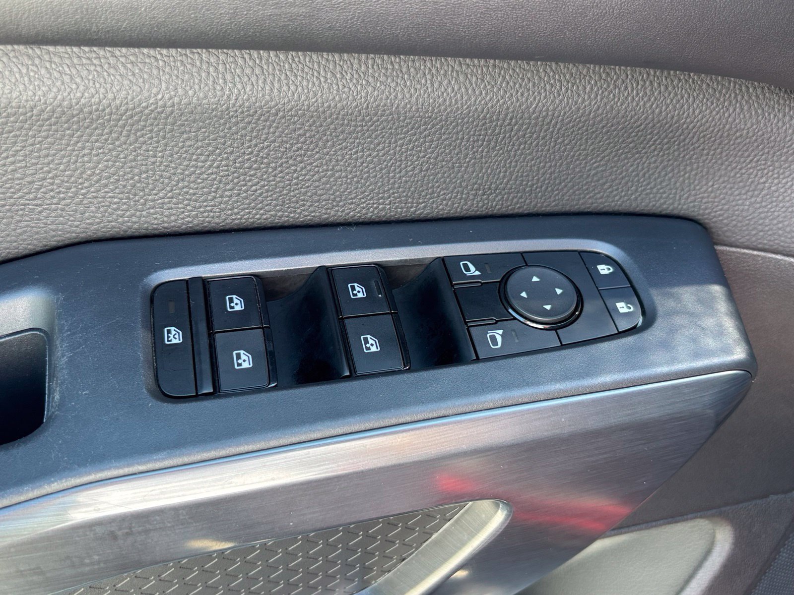 Used 2024 Nissan Pathfinder Rock Creek AWD/4WD image 13