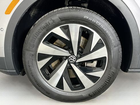 Used 2023 Volkswagen ID.4 Pro image 11