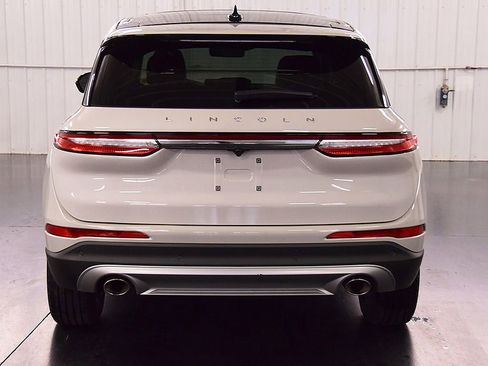Used 2023 Lincoln Corsair AWD w/ Equipment Group 101A image 7