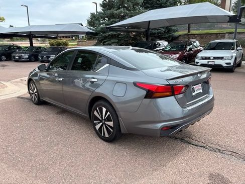Used 2021 Nissan Altima 2.5 SV w/ SV Premium Package AWD/4WD image 5