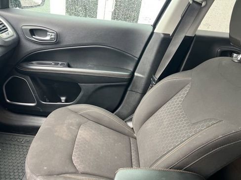 Used 2020 Jeep Compass Sport image 11