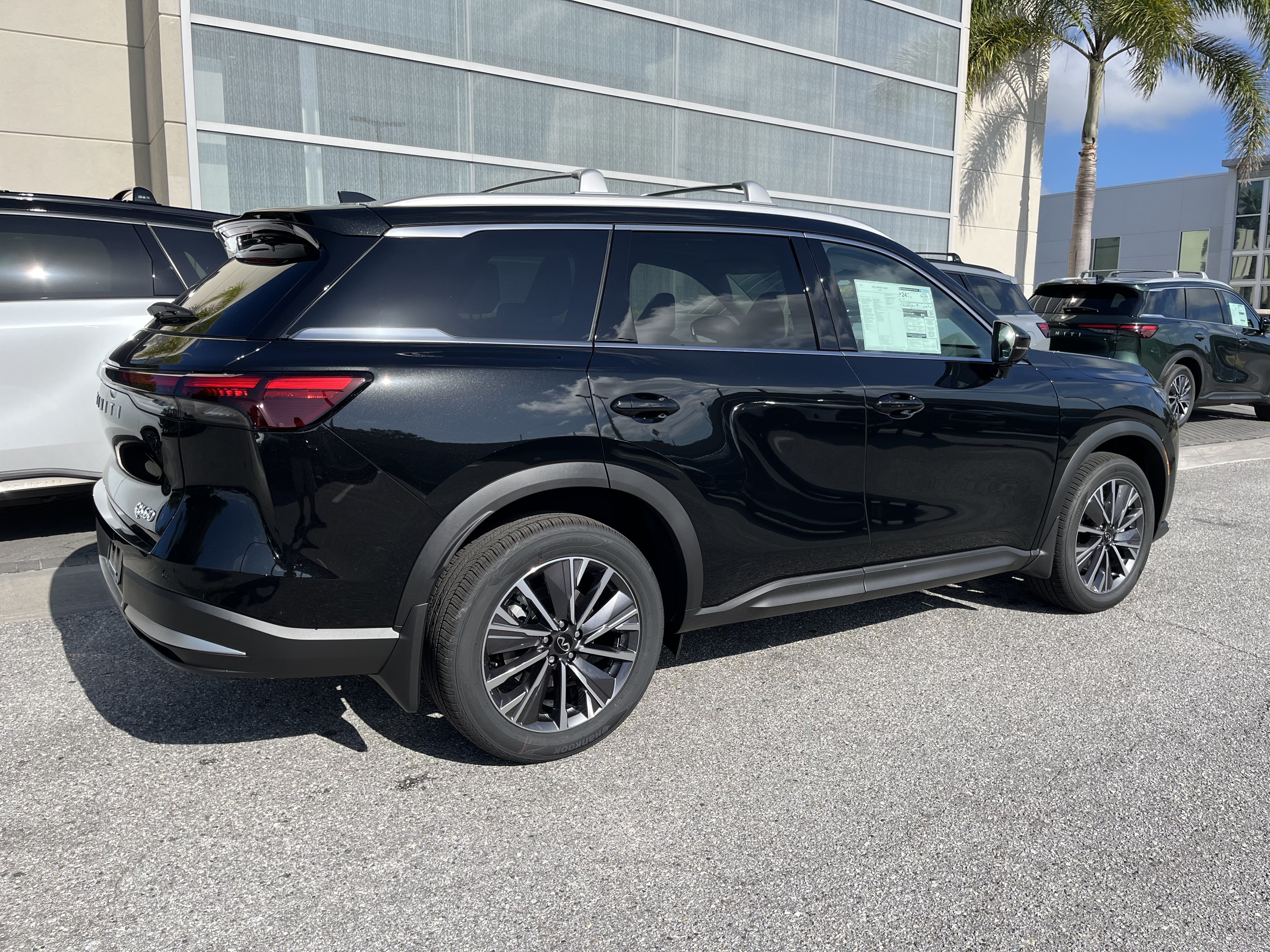 New 2027 INFINITI QX60 Luxe w/ Cargo Package FWD image 6