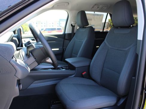 New 2026 Ford Explorer Active RWD image 5