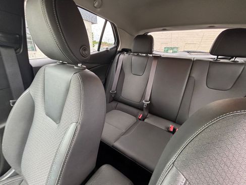 Used 2025 Buick Encore GX Preferred FWD image 39