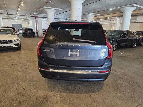 Certified 2025 Volvo XC90 B6 Ultra image 3