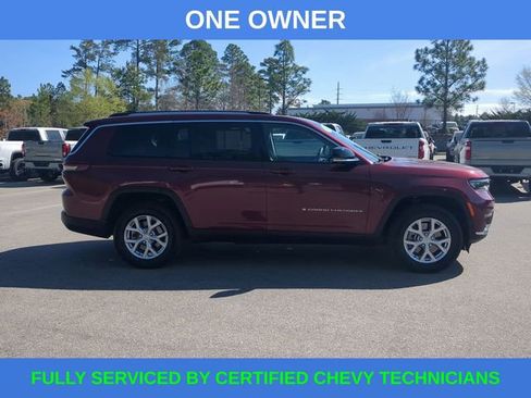 Used 2023 Jeep Grand Cherokee L Limited w/ Luxury Tech Group II image 3