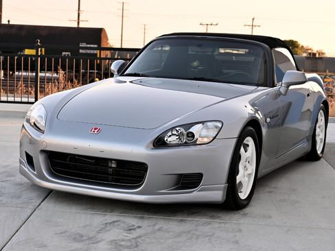 Used 2001 Honda S2000 image 3