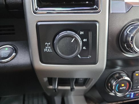 Used 2019 Ford F250 Lariat w/ Lariat Ultimate Package AWD/4WD image 22