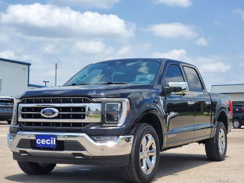 Used 2022 Ford F150 Lariat w/ Equipment Group 502A High AWD/4WD image 2