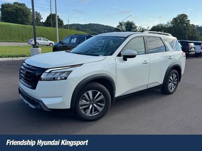 Used 2022 Nissan Pathfinder SL w/ SL Black Package