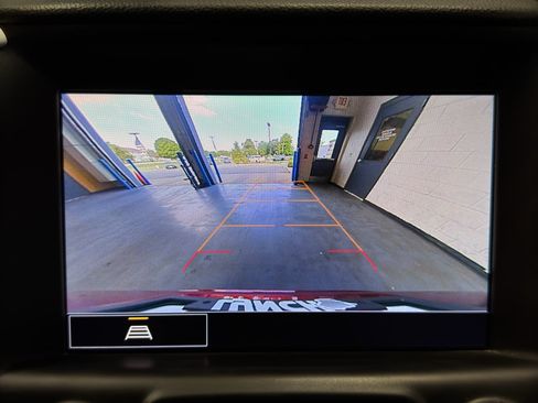 Used 2023 GMC Terrain SLT w/ Elevation Edition AWD/4WD image 29