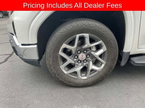Used 2024 GMC Sierra 1500 SLT w/ SLT Premium Plus Package AWD/4WD image 2