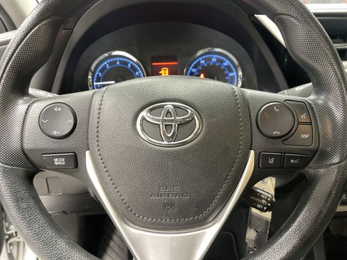 Used 2017 Toyota Corolla LE image 18