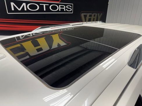 Used 2023 Lincoln Navigator Reserve image 6