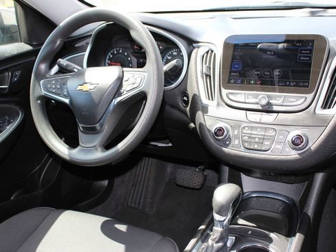 Used 2023 Chevrolet Malibu LT FWD image 8