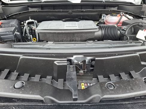 Used 2026 GMC Yukon XL Denali w/ Advanced Technology Package image 29