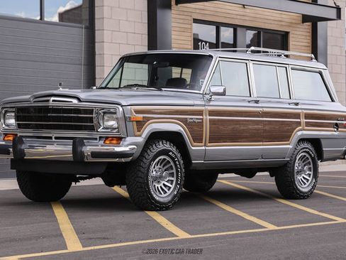Used 1991 Jeep Grand Wagoneer AWD/4WD image 12