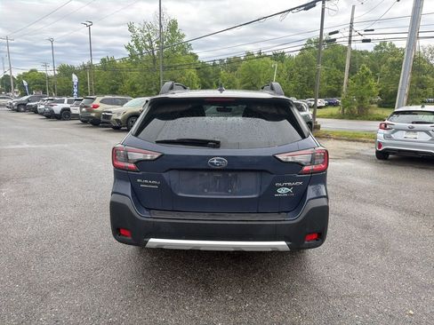 Used 2024 Subaru Outback Limited AWD/4WD image 2