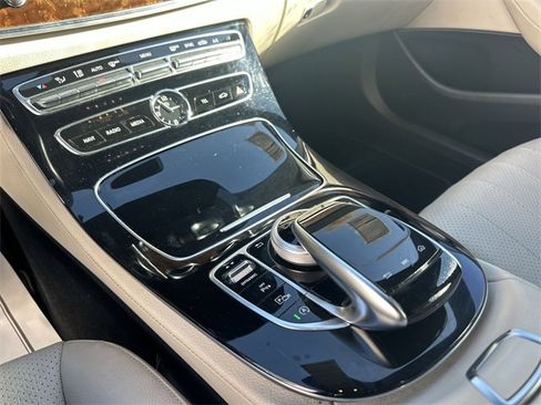 Used 2017 Mercedes-Benz E 300 image 16