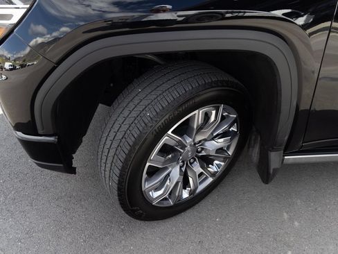 Used 2024 GMC Sierra 1500 Denali w/ Denali Reserve Package AWD/4WD image 9