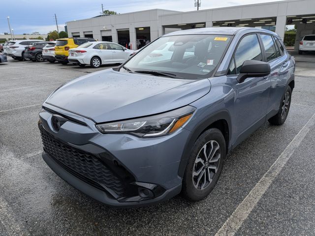 Used 2025 Toyota Corolla Cross AWD Hybrid image 2