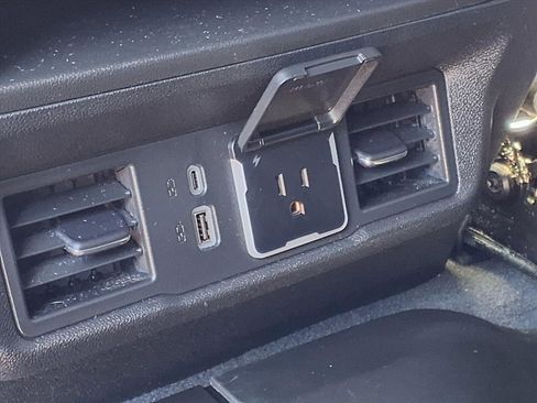 Used 2023 Chevrolet Silverado 1500 RST w/ Z71 Off-Road Package image 14