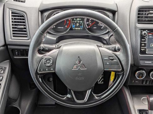 Used 2018 Mitsubishi Outlander Sport LE FWD image 21