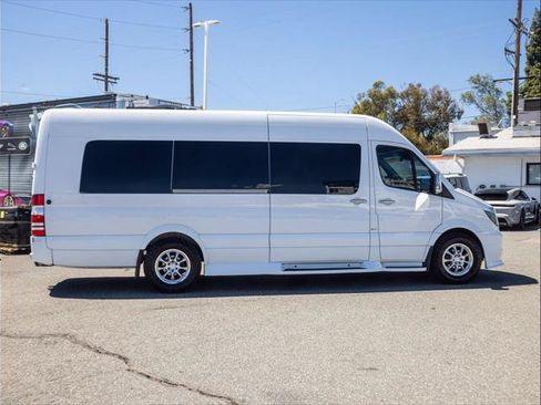 Used 2015 Mercedes-Benz Sprinter 2500 image 6