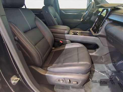 Used 2024 GMC Acadia Elevation image 22