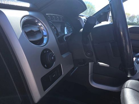 Used 2014 Ford F150 Lariat w/ Lariat Chrome Package image 14